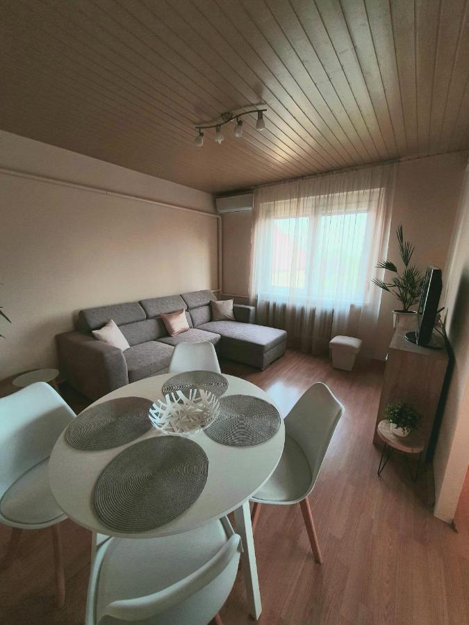 Apartman Ilike Balatonfured Luaran gambar